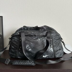 Nike Print Auralux Club Duffel Bag